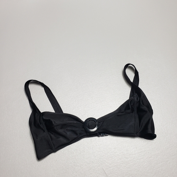3/$15 Unbranded black bikini top size 8 - Picture 1 of 7